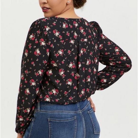 Black Floral Crepe Button Bodysuit - Picture 4 of 6